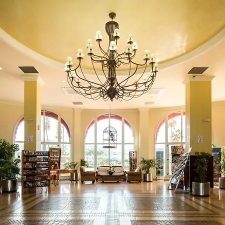 호텔 Ohtels La Hacienda 라피네다