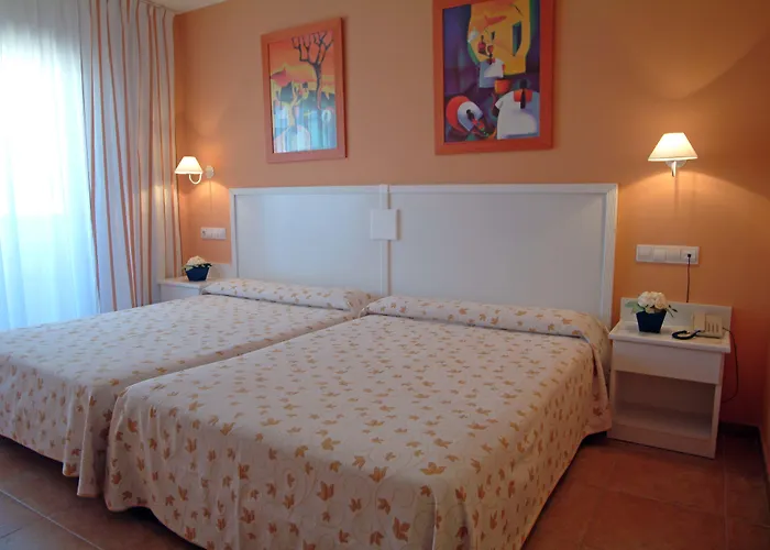 호텔 Ohtels La Hacienda 라피네다