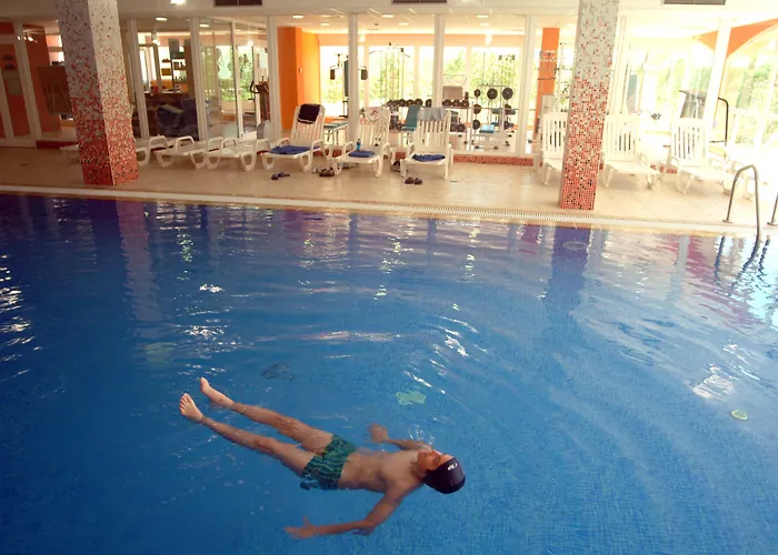 호텔 Ohtels La Hacienda 라피네다