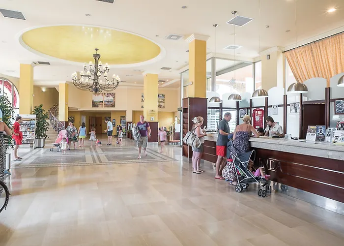 호텔 Ohtels La Hacienda 라피네다